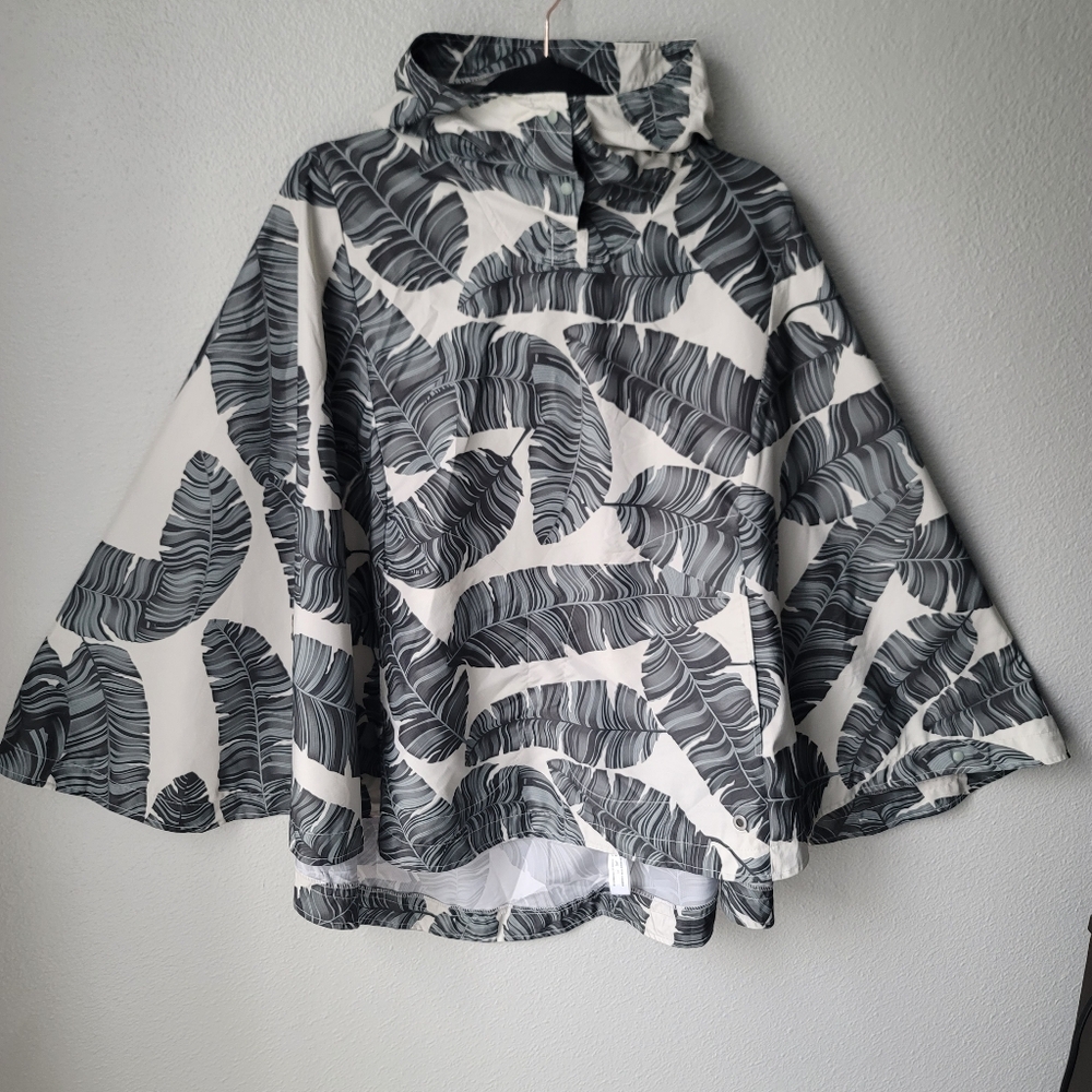 Herschel Supply Co Voyage Packable Leaf Print Lightweight Poncho XSmall/Small